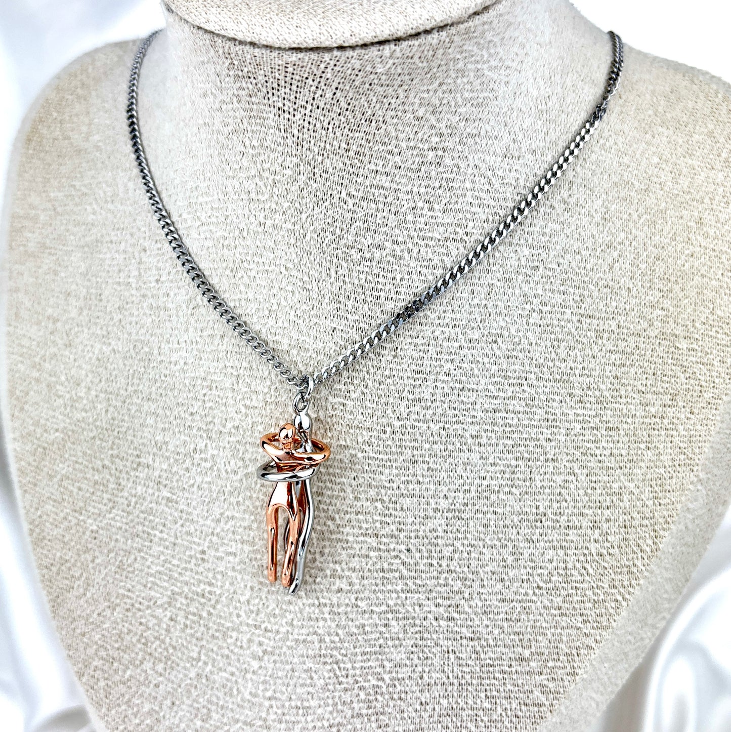 Romantic Couple Hug Necklace, Elegant Hug Lovers Jewelry