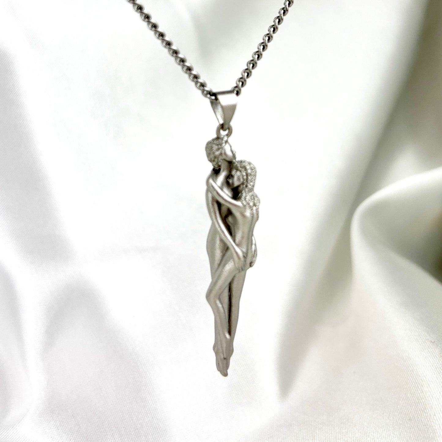 Romantic Vintage Couple Hug Necklace, Elegant Hug Lovers Jewelry