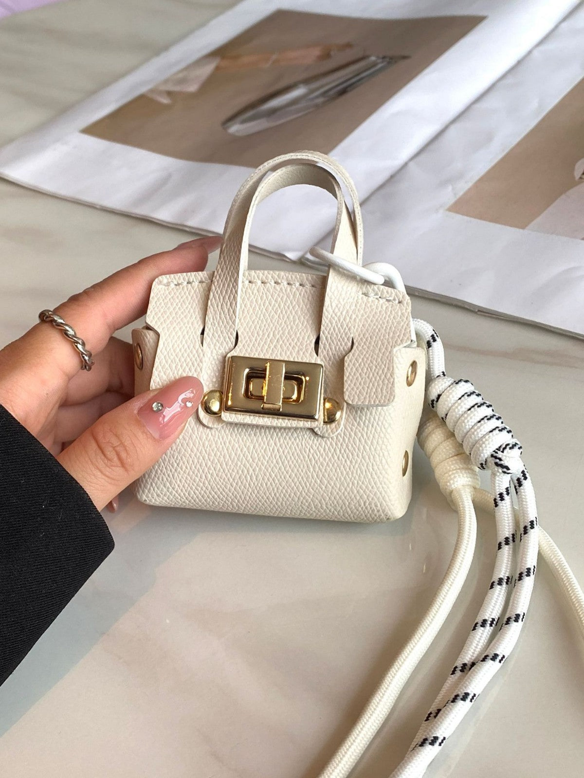 Luxe Tote Bag Keychain | PU Leather Top Handle Purse Charm with Rope Tassel | Small Coin Wallet for Women