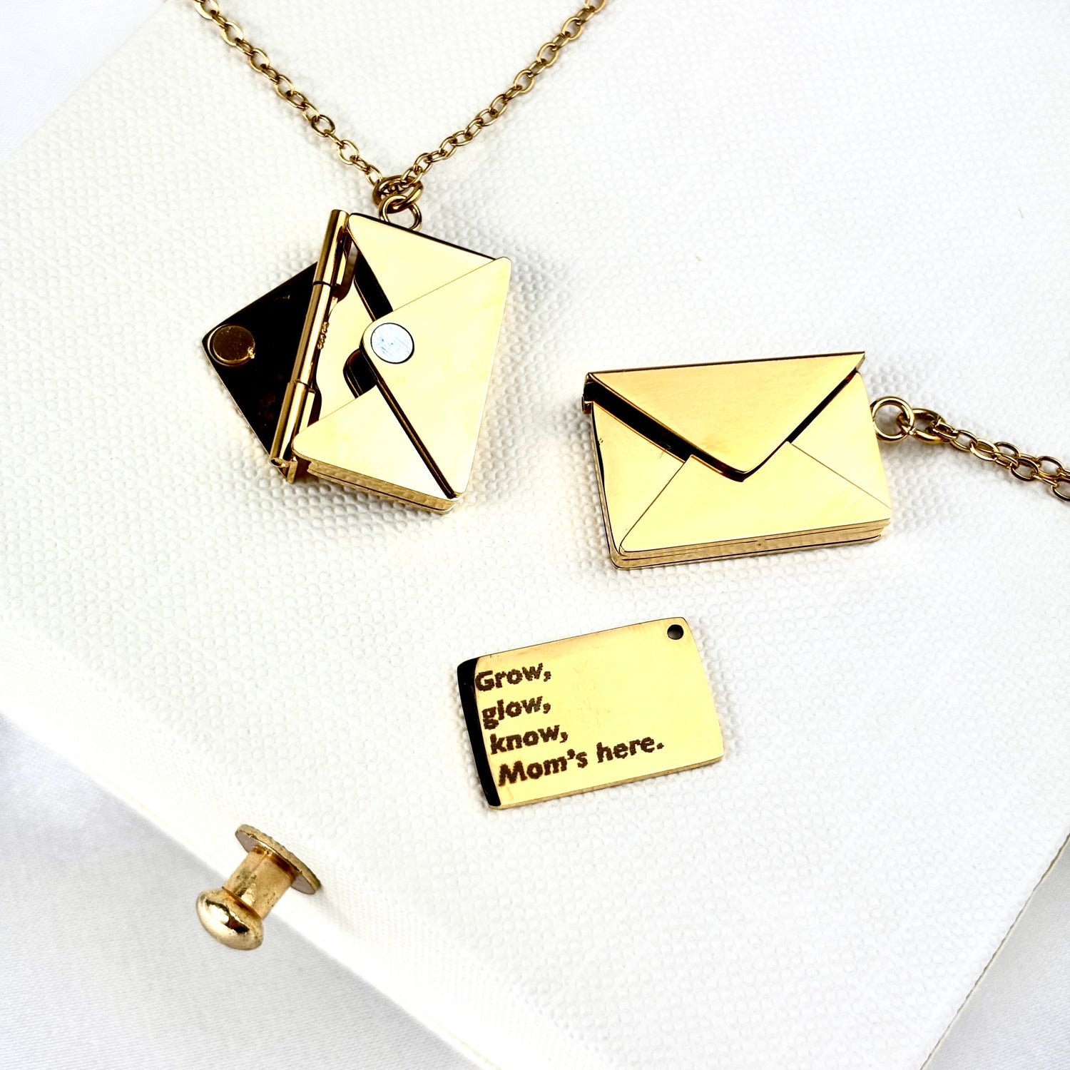 Envelope necklace